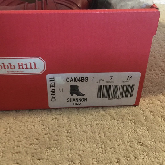 Never Worn Burgundy Red Ankle Boots Real Leather - Picture 4 of 9